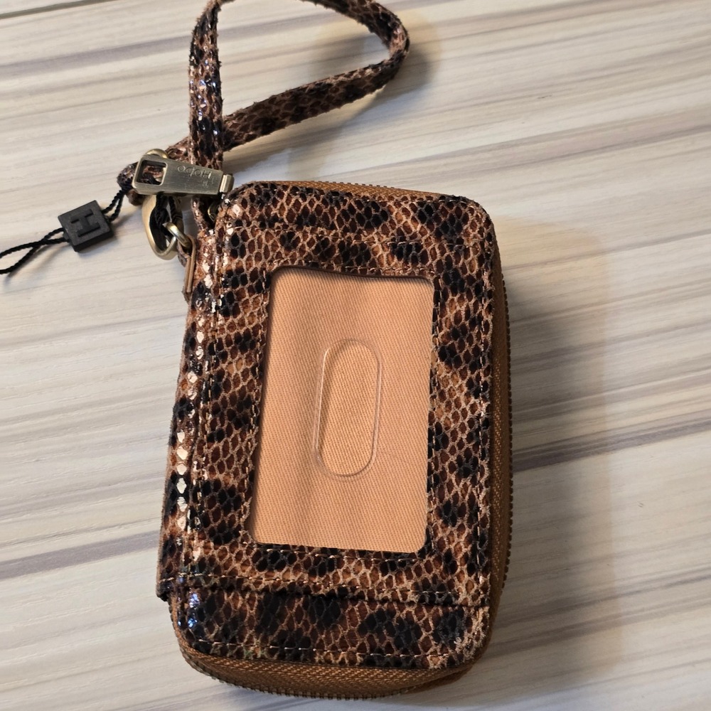 Hobo International Wristlet Wallet Leopard Print Brown Black - Picture 3 of 6